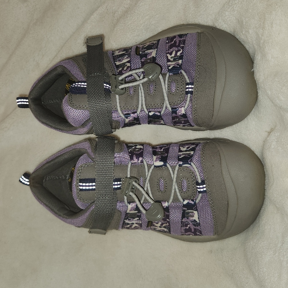 Hiking shoes